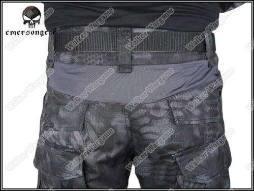 Combat Set Shirt & Pants Build in Elbow & Knee Pads - Night OPS Black TYP Typhon Camo Size L