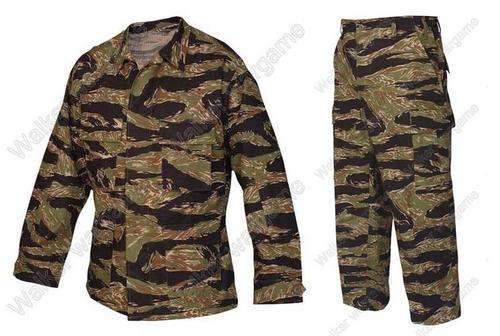 US Army Vietnam War Tiger Stripe Uniform full set  --- Size Large  (Jacket + Pants)