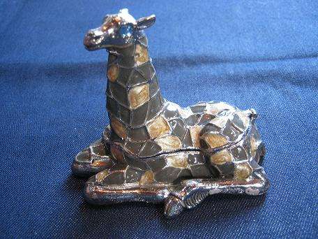 Stunning trinket box