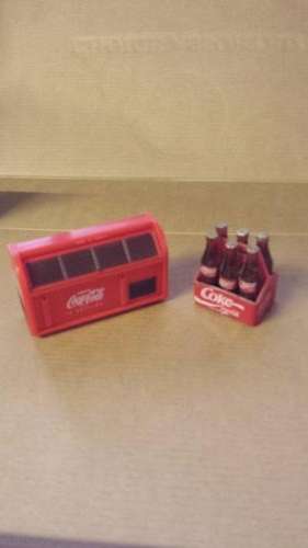 2 Coca cola magnets