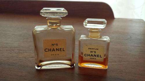 2 x Chanel no 5  Glass parfume bottles (Paris)(Vintage)