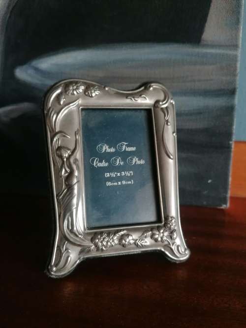 Nouveau style frame
