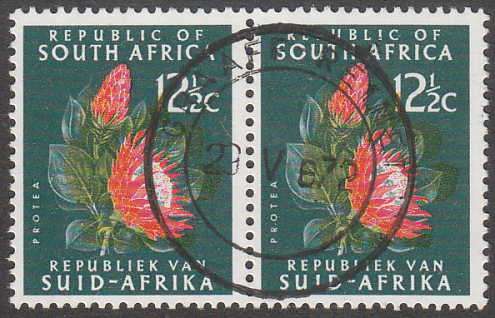 RSA 1969-72 DEFINS 121/2c PROTEA PAIR WITH LARGE SHIFT OF YELLOW COLOUR VERY FINE USED.