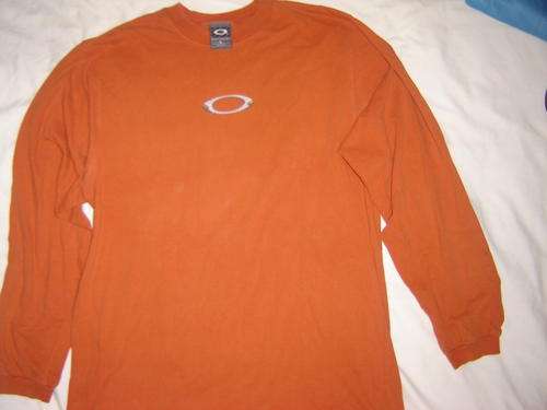 Oakley long sleeve top (L)