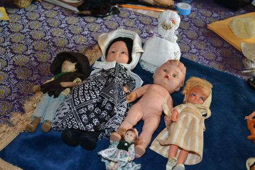 COLLECTION OF VINTAGE DOLLS