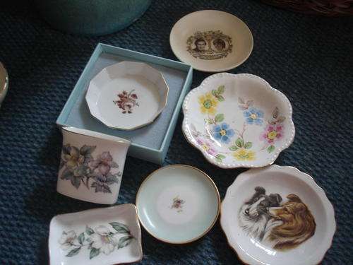 COLLECTION OF PORCELAIN PIN TRAYS