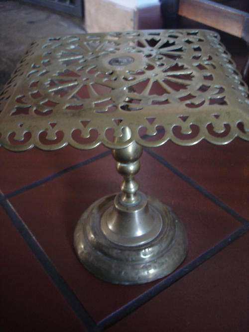 GORGEOUS VICTORIAN BRASS TRIVET OR KETTLE STAND  1895