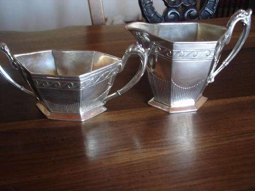 KAYSER ART NOUVEAU  SILVER PLATE CREAMER AND SUGAR BOWL