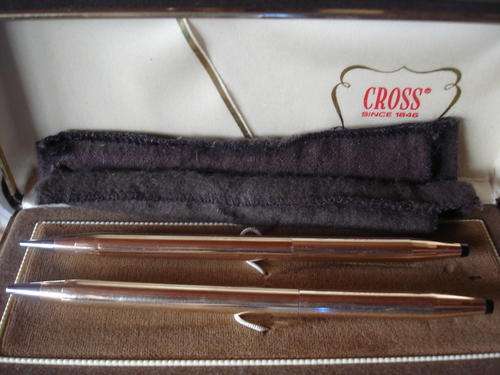 14KT GOLD FILLED  CROSS PEN AND PENCIL SET BOXED