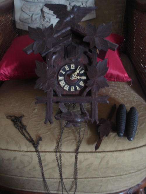 BLACK FOREST CUCKOO CLOCK PLEASE NOTE