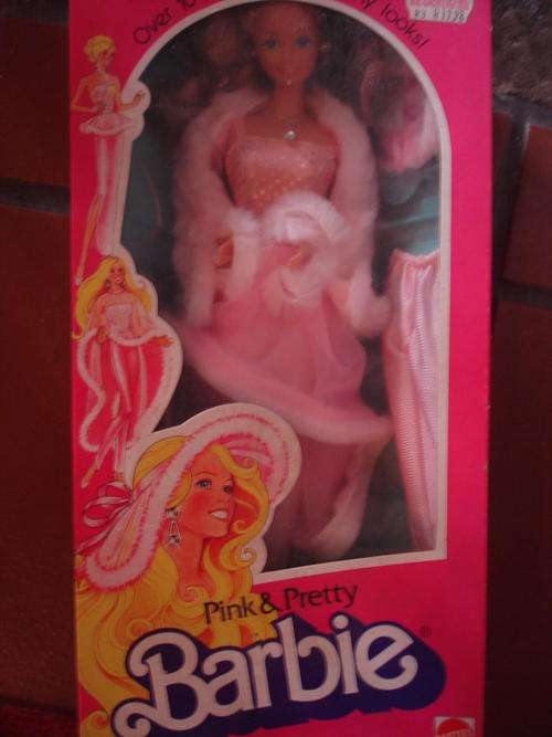 PINK AND PRETTY BARBIE DOLL 1981 IN ORIGINAL BOX