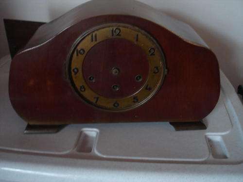 ART DECO UNCO WOODEN MANTLE CLOCK FOR REPAIR
