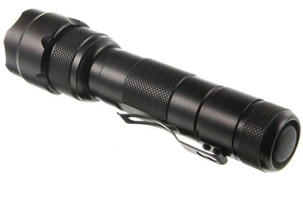 ***HIGH QUALITY*** 600 Lumens LED Flashlight - Shockproof, Waterproof & Rechargable