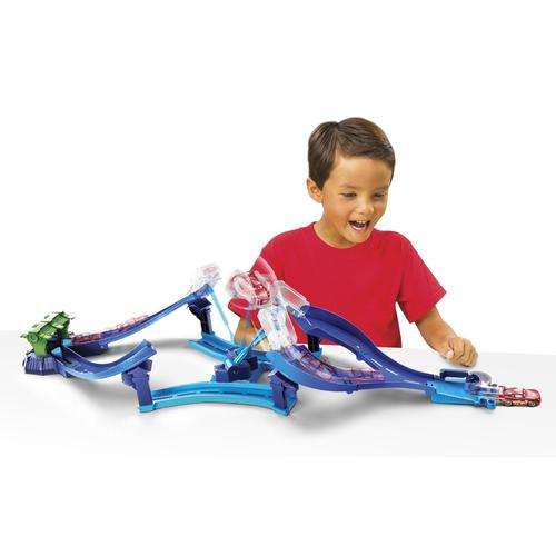 Disney Pixar Cars 2 Tokyo Spinout Trackset