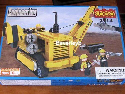 ** 300 Pieces*** COGO , Engineering - High quality, 100% Lego Compatable