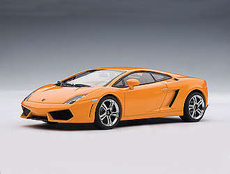 1:43th Scale Radio Control LAMBORGHINI GALLARDO - High Quality in a Display case