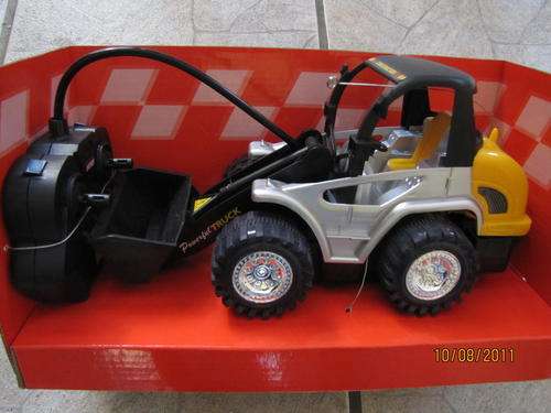 RADIO CONTROL BULLDOZER