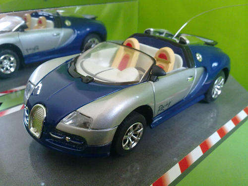 Radio Control BUGATTI VEYRON DIE CAST in a display case