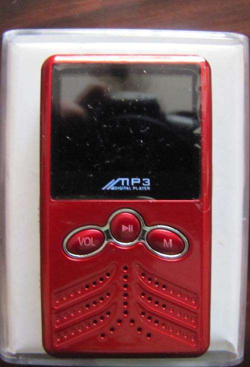Slim MP3 Player with FM tuner