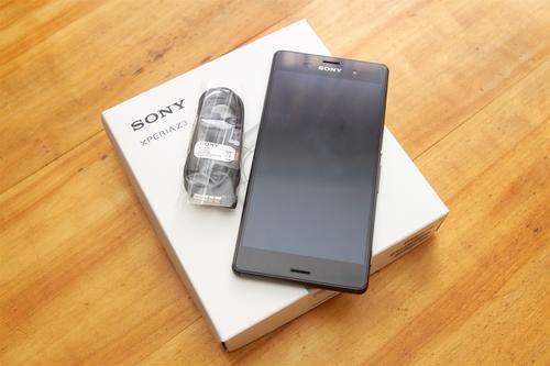 Sony Xperia Z3 + EXTRAS!