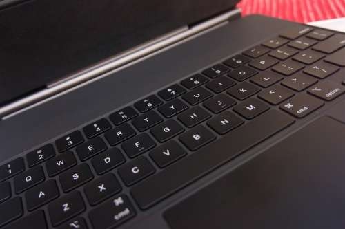 Apple Magic Keyboard for 12.9-inch iPad Pro (4th gen.)