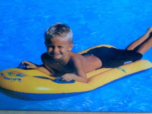 FUN SURFER BOAT WITH 2 HANDLE GRIPS HEAVY DUTY WITH UNDERNEATH WINDOW