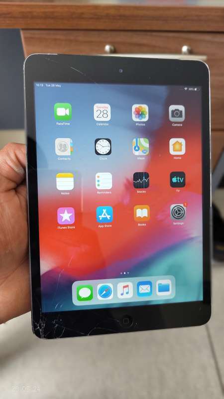 iPad mini 2 32GB cell +wifi Space grey(Touch Cracked) (Pre Owned)