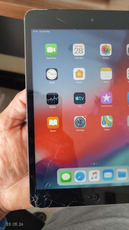 iPad mini 2 32GB cell +wifi Space grey(Touch Cracked) (Pre Owned)