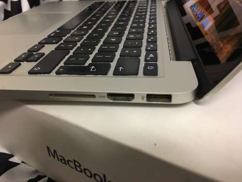 Macbook Pro 13inch Mid 2013 2.6ghz 500gb