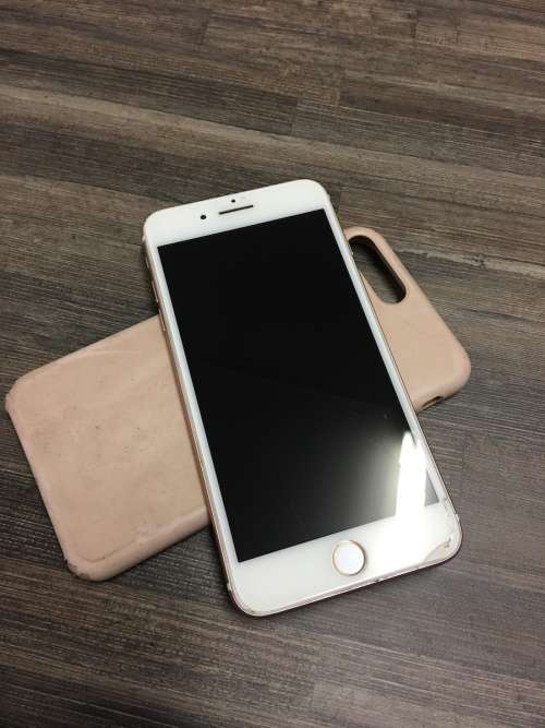 iPhone 7 PLUS (for parts or repair)