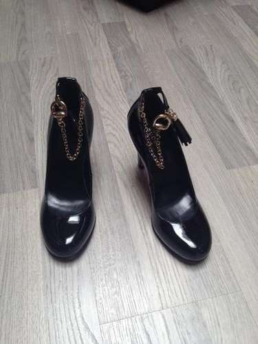 GENUINE GUCCI LADIES PUMPS