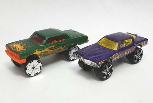Hotwheels hot wheels Impala and Riveira