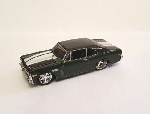 Maisto Chevy Nova