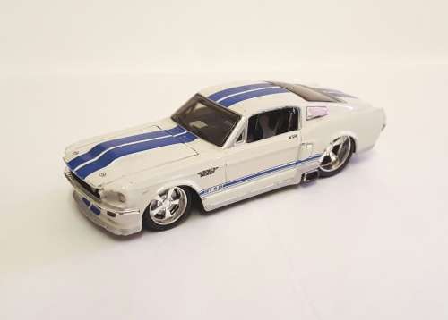 Maisto Mustang