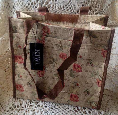 *** BRAND NEW *** Rose design Everday BAG