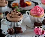 ***SAVE LOW LOW SHIPPING R30*** Bake & Serve TeaCupcakes 8 Piece  - A nice XMAS present idea