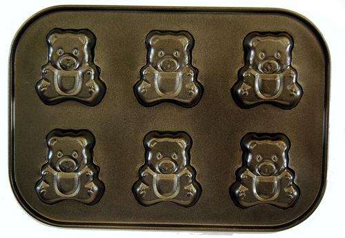 GORGEOUS - Cup Cake Tray Tiny Bears (6) - Too prescious!