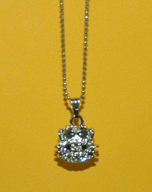*new* HELLO KITTY Pendant & Chain Small Face