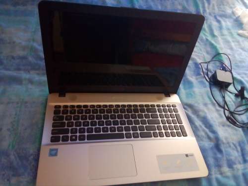Asus Vivobook