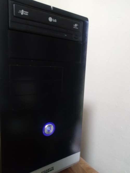 Gigabyte i3 Desktop PC 4gb ram