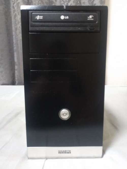 Gigabyte i3 Desktop PC 4gb ram