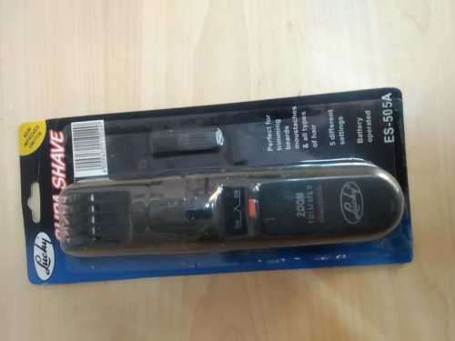 ONE BID FOR 10 TRIMMERS LUCKY ZOOM SUPA SHAVE TRIMMERS