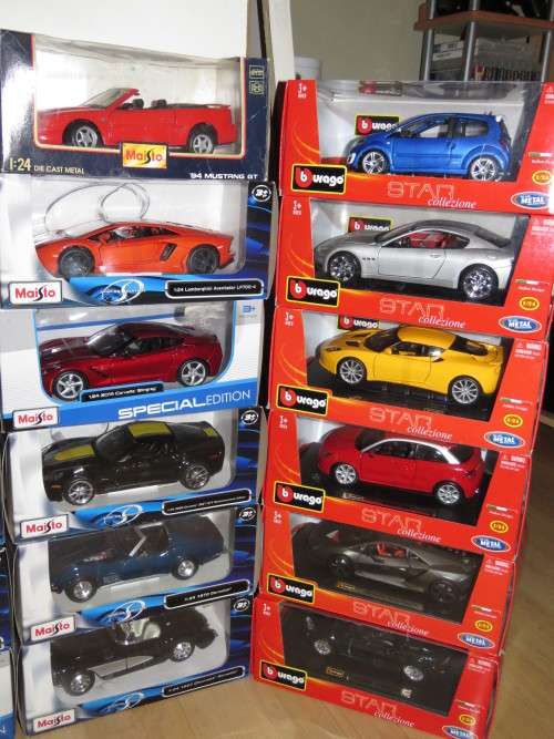 16 Die Cast Models Collection For Sale