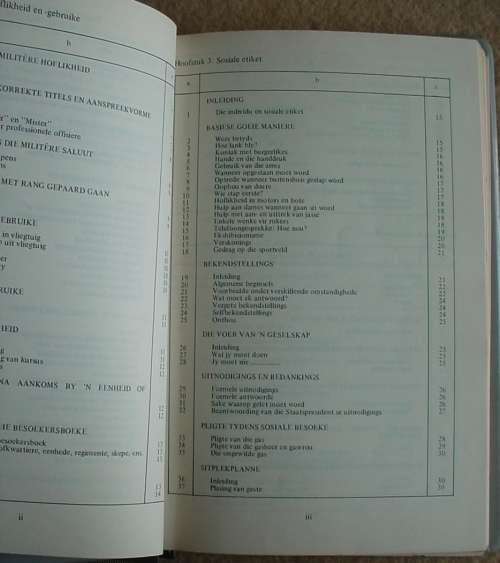 SA Army training manual - Die Offisier as Heer (Officer as a Gentleman) Saldanha Military Academy