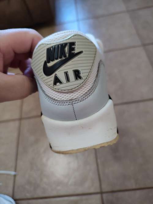 Men's second hand Nike air Max 90, size 9.