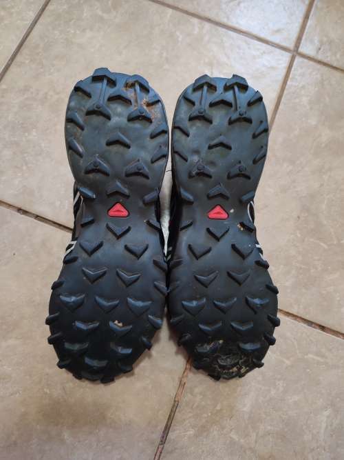 Men's second hand Solomon Speedcross 3, size 9.