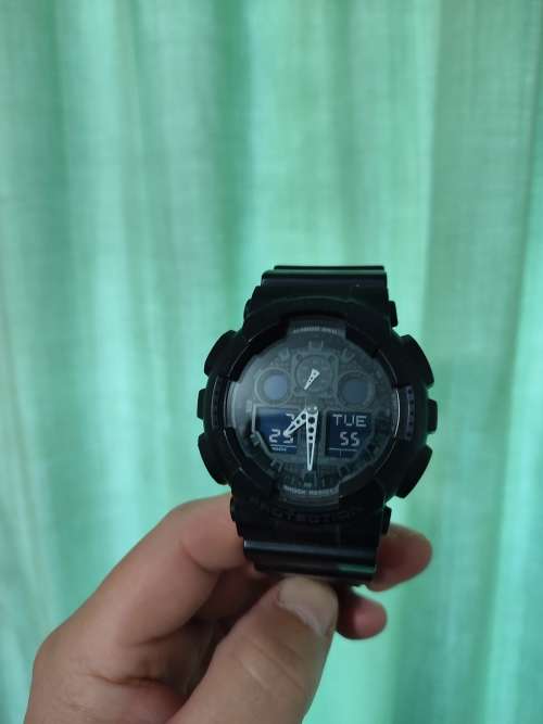 Men's second hand Casio G-Shock watch.