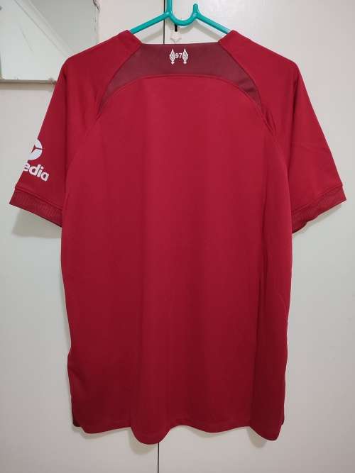 Men`s 2022/23 Liverpool FC jersey size L.