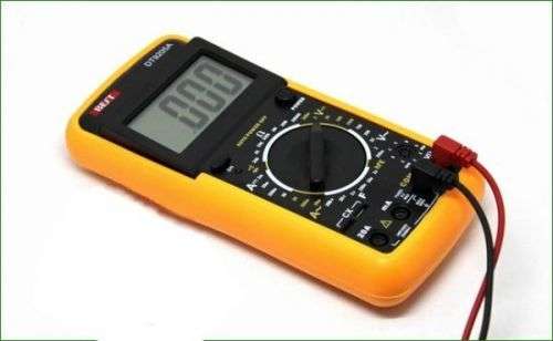 Digital Multimeter DT9205A