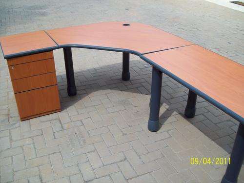Workstations (incl. pedestal)
